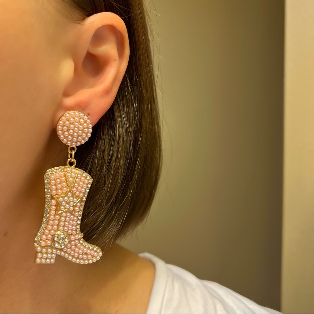 Sparkly Pink Pearl & CZ Diamond Western Cowgirl Cowboy Boots Dangle Earrings NEW - Picture 2 of 4